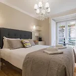 Διαμέρισμα Lovelystay - Charming Douradoures I