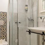Lovelystay - Charming Douradoures I Διαμέρισμα Lisboa