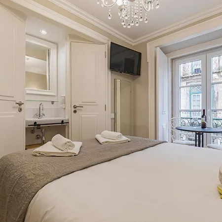 Lovelystay - Charming Douradoures I