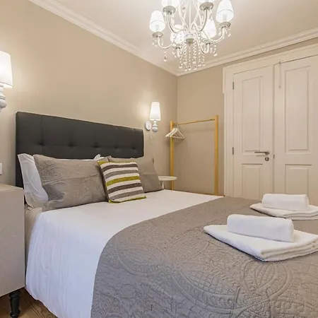 Lovelystay - Charming Douradoures I Lisbona