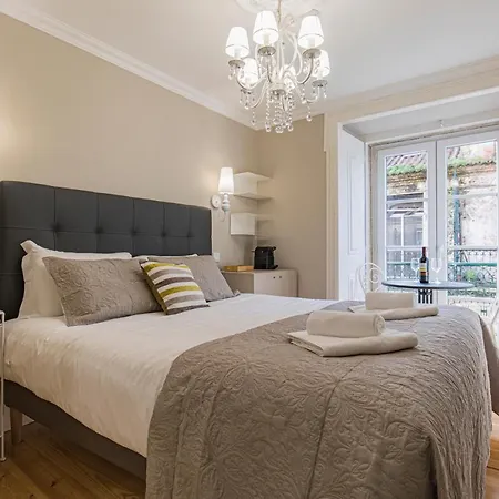 Appartamento Lovelystay - Charming Douradoures I