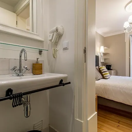 Lovelystay - Charming Douradoures I Appartamento Lisbona