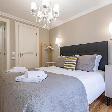 Lovelystay - Charming Douradoures I Appartamento Lisbona