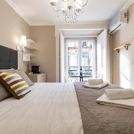 Lovelystay - Charming Douradoures I Apartman Lisboa
